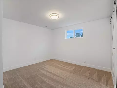 Bedroom - 1092 N 500 E, Centerville, UT 84014 photo 2 of 3