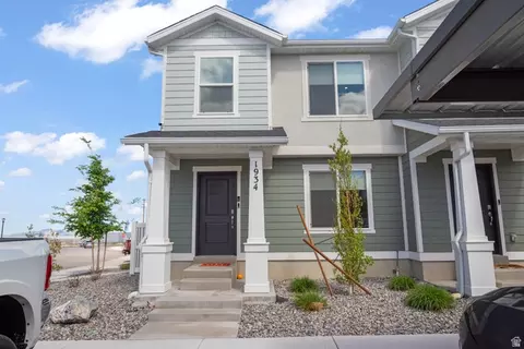1934 N Ten Hens Ave, Tooele, UT 84074