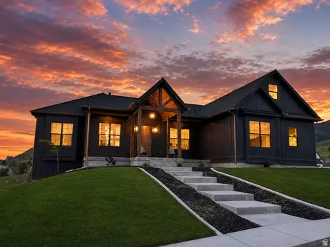 1087 E 160 N, Hyde Park, UT 84318