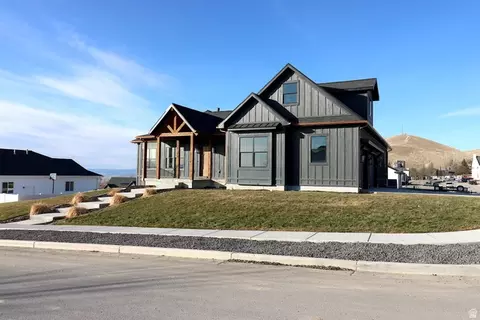 1087 E 160 N, Hyde Park, UT 84318