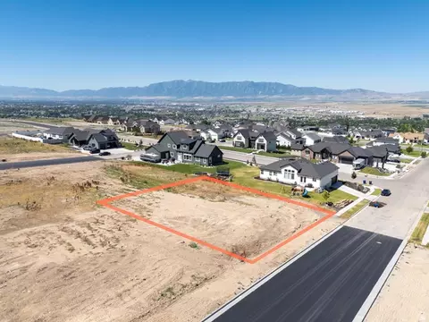1112 E 100 N #73, Hyde Park, UT 84318