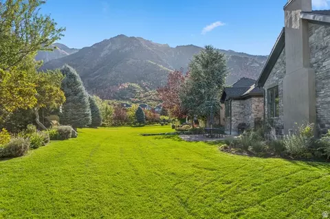 Exterior - 3093 E Scenic Valley Ln, Sandy, UT 84092 photo 7 of 12
