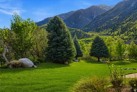Exterior - 3093 E Scenic Valley Ln, Sandy, UT 84092 photo 10 of 12
