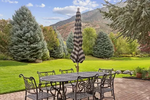 Exterior - 3093 E Scenic Valley Ln, Sandy, UT 84092 photo 8 of 12