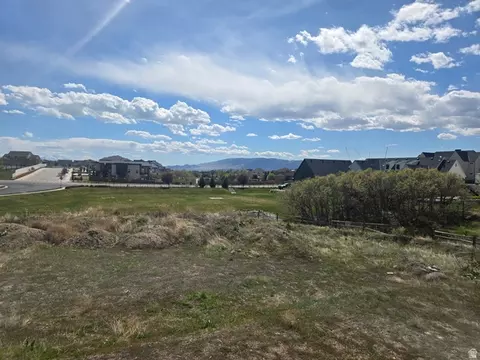 11847 N Saltaire Dr, Highland, UT 84003