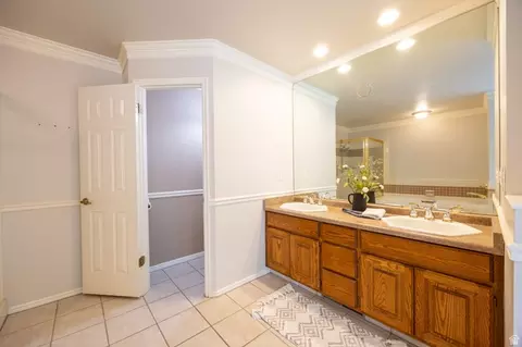Bath - 2612 E Antelope Dr, Layton, UT 84040 photo 2 of 4