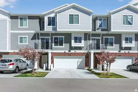 4216 W Gunlock Park Ct, Riverton, UT 84096