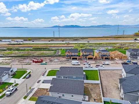 View/Area - 252 W 800 S, Willard, UT 84340 photo 9 of 10