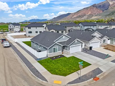 View/Area - 252 W 800 S, Willard, UT 84340 photo 4 of 10