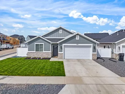 Exterior - 252 W 800 S, Willard, UT 84340 photo 2 of 7