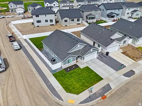 View/Area - 252 W 800 S, Willard, UT 84340 photo 3 of 10