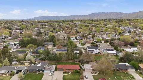 View/Area - 1553 E Fuller Dr, Millcreek, UT 84124 photo 4 of 10
