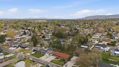 View/Area - 1553 E Fuller Dr, Millcreek, UT 84124 photo 6 of 10