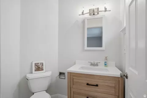 Bath - 1553 E Fuller Dr, Millcreek, UT 84124 photo 1 of 5