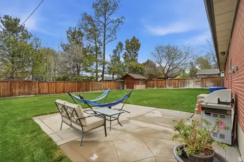 Exterior - 1553 E Fuller Dr, Millcreek, UT 84124 photo 3 of 8