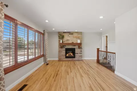 Living - 1553 E Fuller Dr, Millcreek, UT 84124 photo 2 of 7