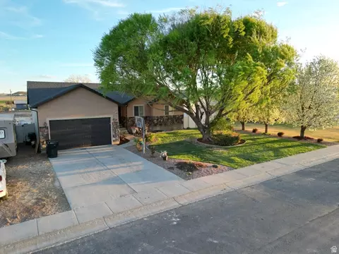 78 E 1875 S, Roosevelt, UT 84066