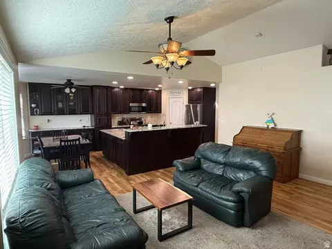 Living - 1428 S 730 W, Payson, UT 84651 photo 2 of 4