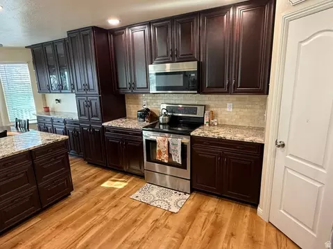 Kitchen - 1428 S 730 W, Payson, UT 84651 photo 4 of 4