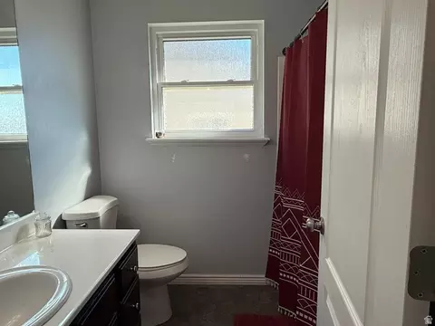 Bath - 1428 S 730 W, Payson, UT 84651 photo 1 of 3