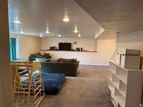 Living - 1428 S 730 W, Payson, UT 84651 photo 4 of 4
