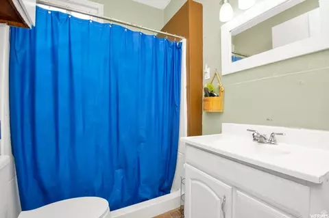 Bath - 1019 E 22nd St S, Ogden, UT 84401 photo 1 of 3