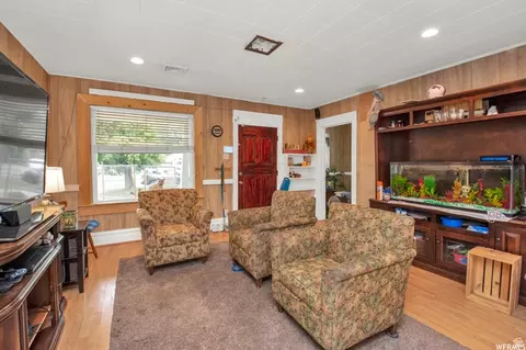 Living - 1019 E 22nd St S, Ogden, UT 84401 photo 1 of 4