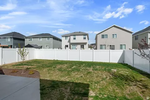 Exterior - 3706 N Cuade St, Eagle Mountain, UT 84005 photo 4 of 7