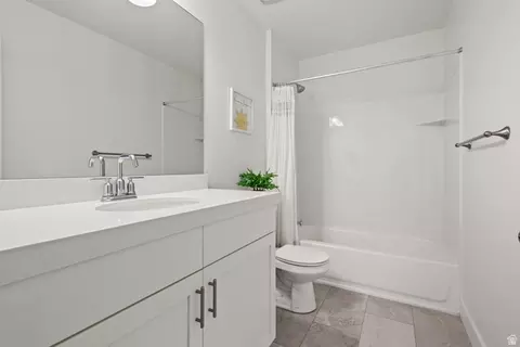 Bath - 3706 N Cuade St, Eagle Mountain, UT 84005 photo 4 of 4