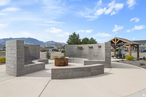 Exterior - 3706 N Cuade St, Eagle Mountain, UT 84005 photo 7 of 7