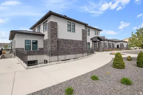 Exterior - 3706 N Cuade St, Eagle Mountain, UT 84005 photo 6 of 7