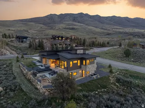 View/Area - 5585 E Highland View Ct, Eden, UT 84310 photo 3 of 6