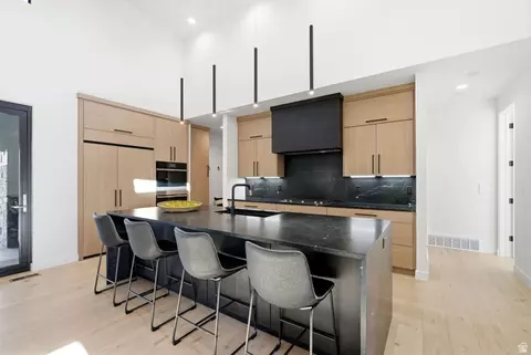 Kitchen - 5585 E Highland View Ct, Eden, UT 84310 photo 1 of 6