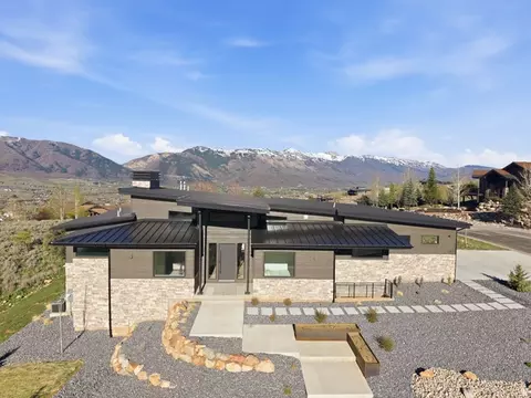 Exterior - 5585 E Highland View Ct, Eden, UT 84310 photo 10 of 20