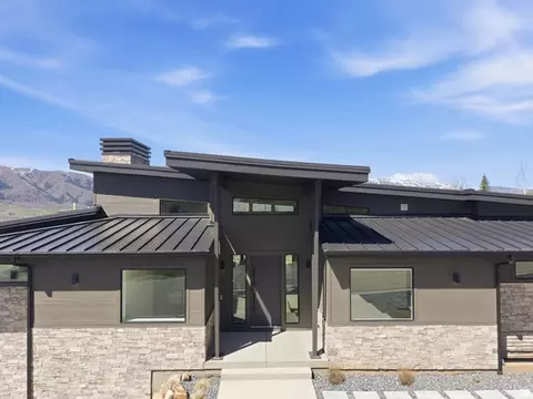 Exterior - 5585 E Highland View Ct, Eden, UT 84310 photo 14 of 20