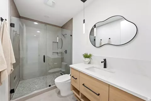 Bath - 5585 E Highland View Ct, Eden, UT 84310 photo 8 of 8