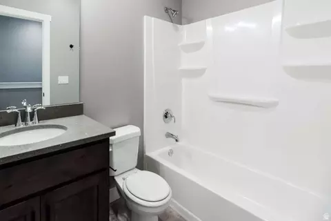 Bath - 732 E 2475 N, North Logan, UT 84341 photo 2 of 2