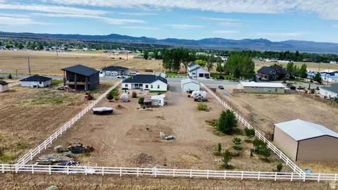 View/Area - 745 E 885 N, Beaver, UT 84713 photo 3 of 6