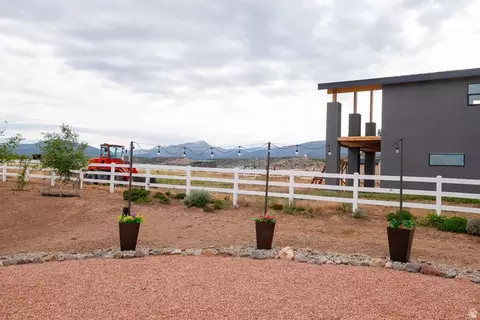 Exterior - 745 E 885 N, Beaver, UT 84713 photo 4 of 16