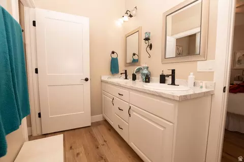 Bath - 745 E 885 N, Beaver, UT 84713 photo 6 of 7
