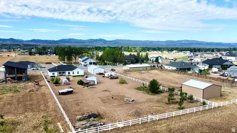 View/Area - 745 E 885 N, Beaver, UT 84713 photo 5 of 6