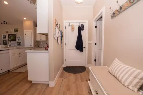 Entry Way - 745 E 885 N, Beaver, UT 84713 photo 4 of 4