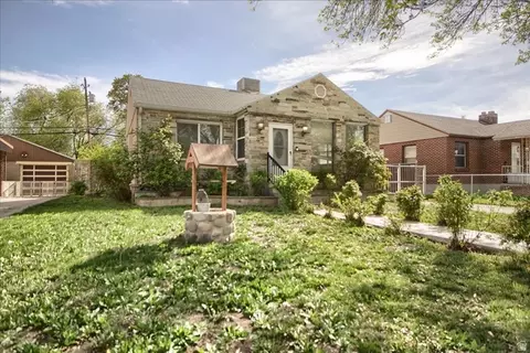 1453 S Utahna Dr, Salt Lake City, UT 84104