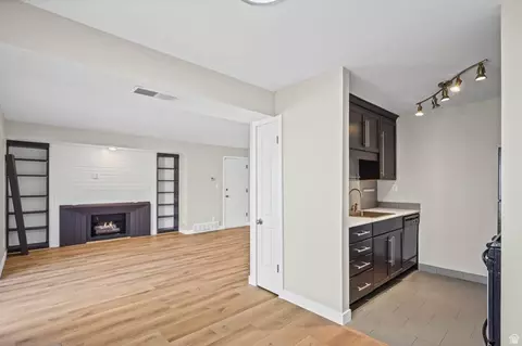456 E Creekside Cir #C, Murray, UT 84107