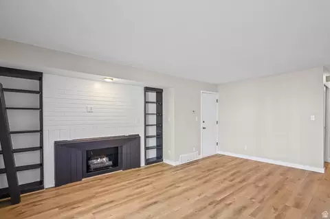 Living - 456 E Creekside Cir #C, Murray, UT 84107 photo 3 of 7
