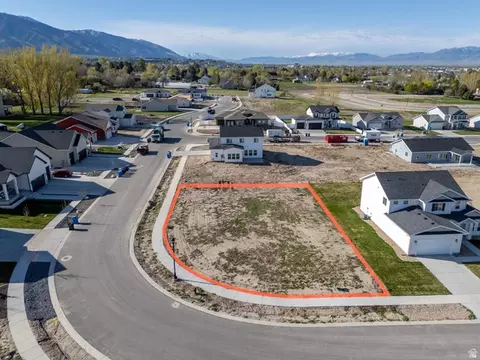 732 E 2475 N #52, North Logan, UT 84341
