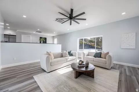 Living - 476 E Spring Dr, Toquerville, UT 84774 photo 9 of 9