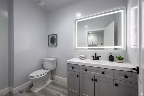 Bath - 476 E Spring Dr, Toquerville, UT 84774 photo 9 of 14