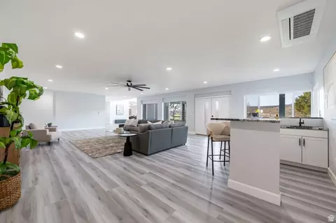 Living - 476 E Spring Dr, Toquerville, UT 84774 photo 1 of 9