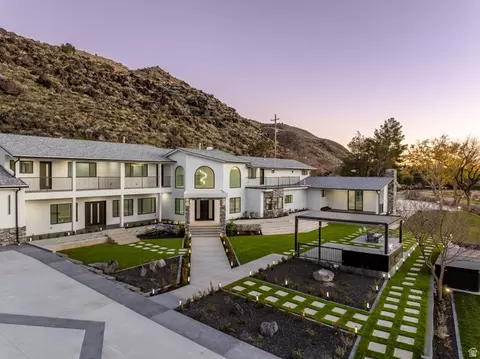 Exterior - 476 E Spring Dr, Toquerville, UT 84774 photo 1 of 19